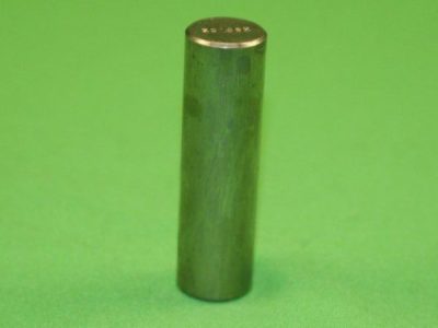 251562-0000 Ось